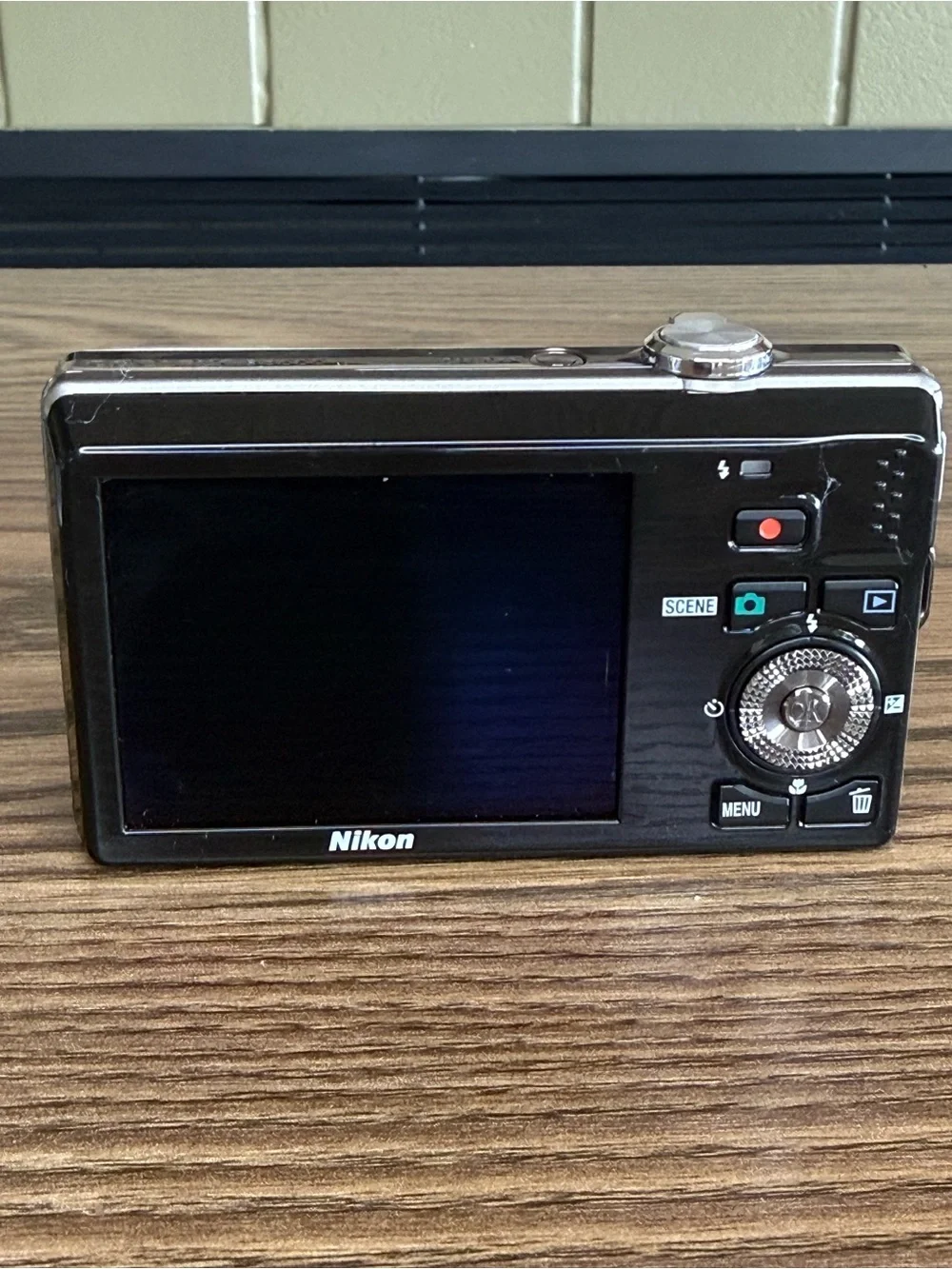 Nikon Coolpix S6000-Silver-Working-New Batteries/Charger-Manuals-Cables